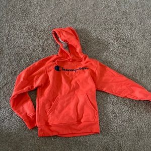 Champions hoodie size small, great condition, barely worn!